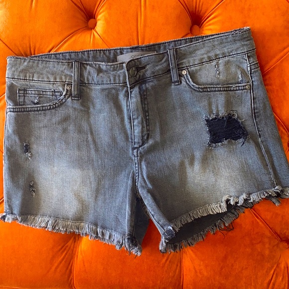 Joe's Jeans Pants - Black / Gray Denim Joe’s frayed shorts Size 31 🖤✨